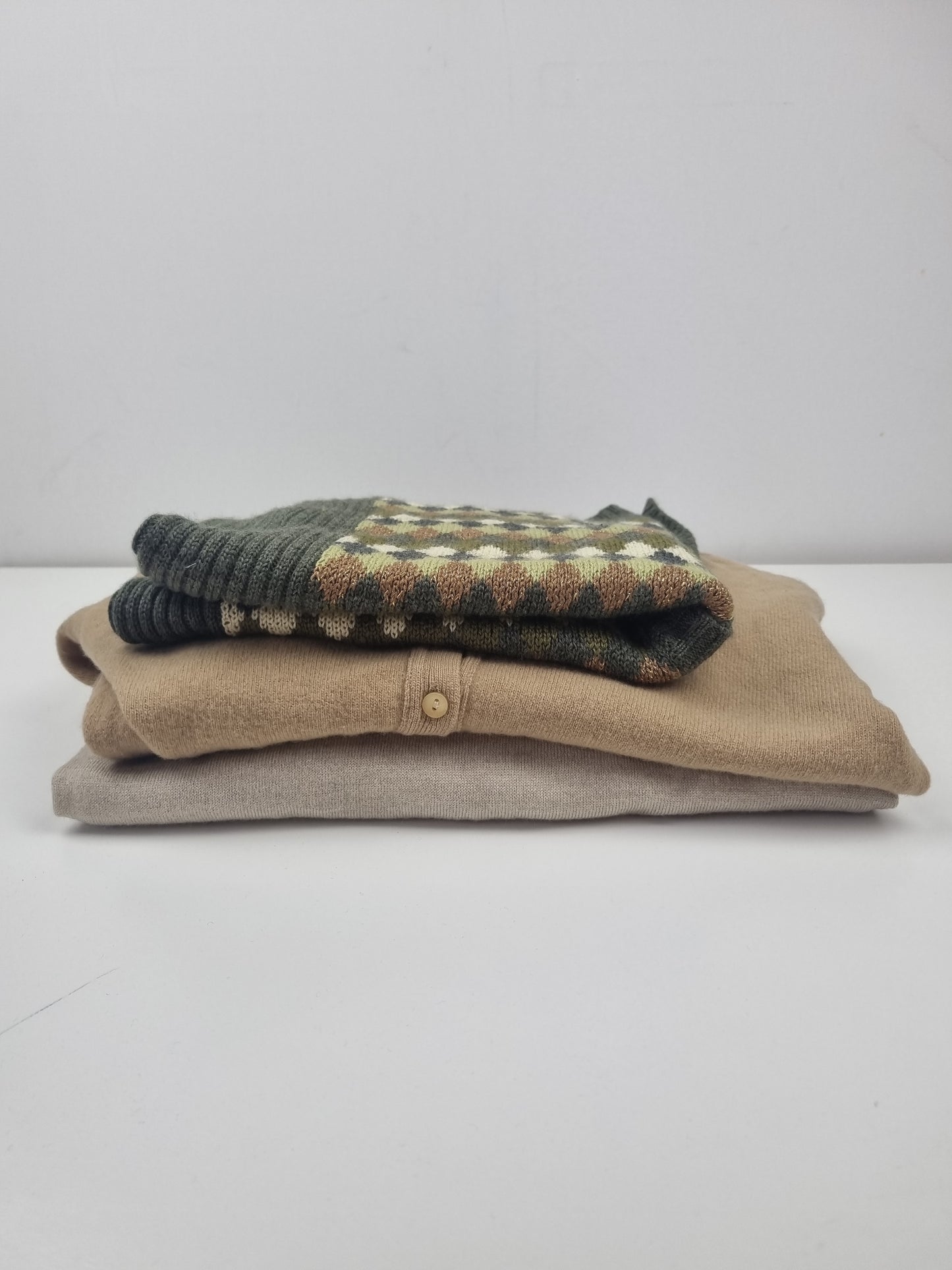 Upcycling material package: 3 cashmere sweaters for creative projects in beige tones