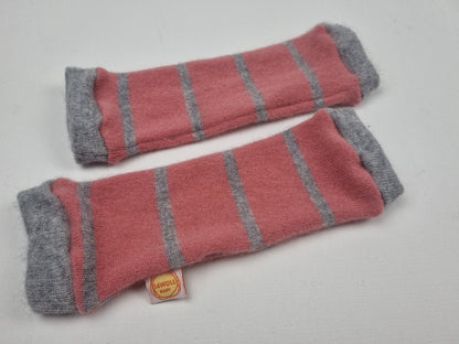 Leg warmers for babies made from upcycled cashmere in plum purple